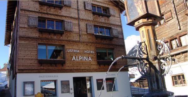 Familienhotel Alpina Breíl エクステリア 写真